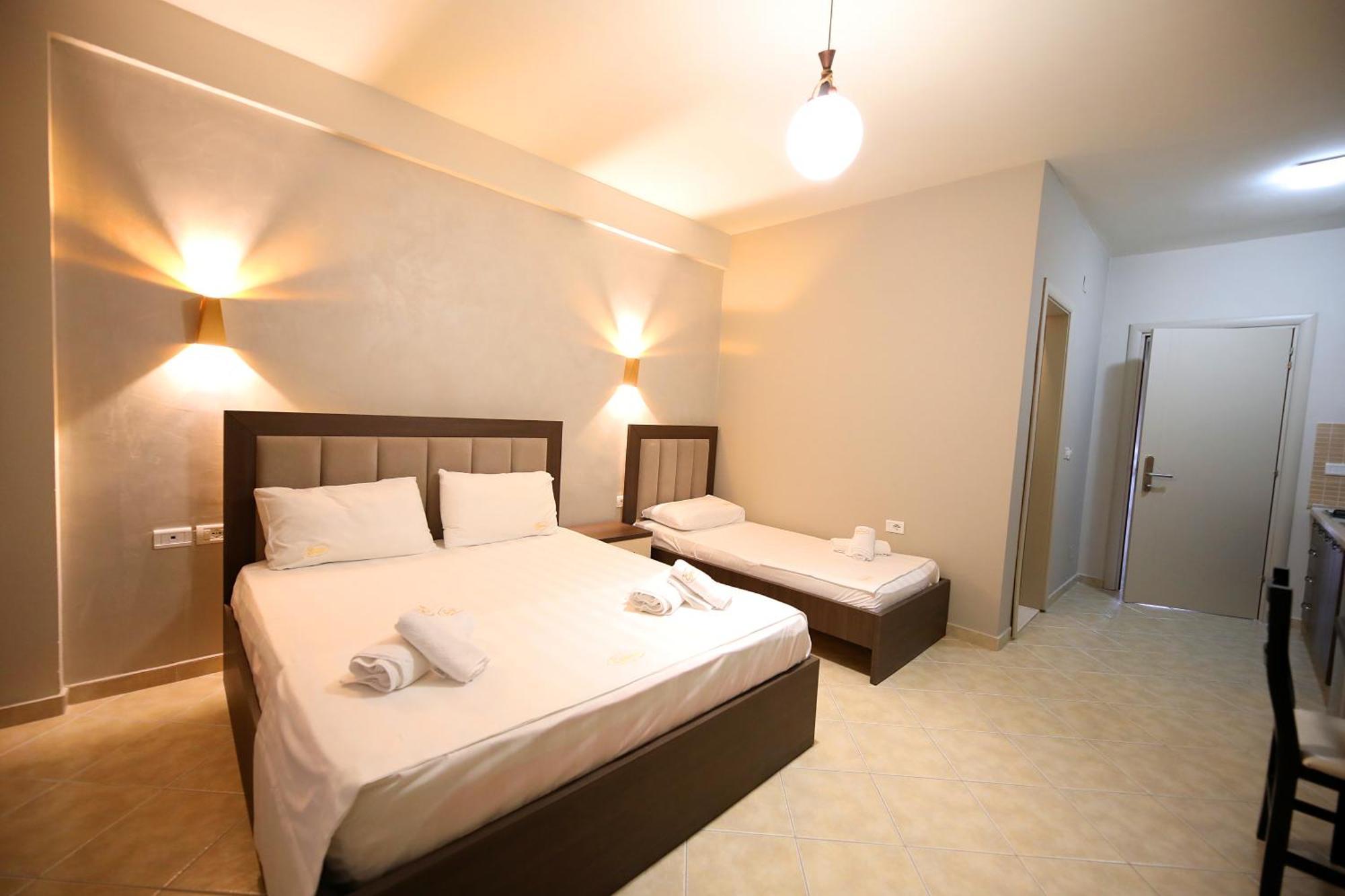 Hotel Erjuma Vlorë 外观 照片