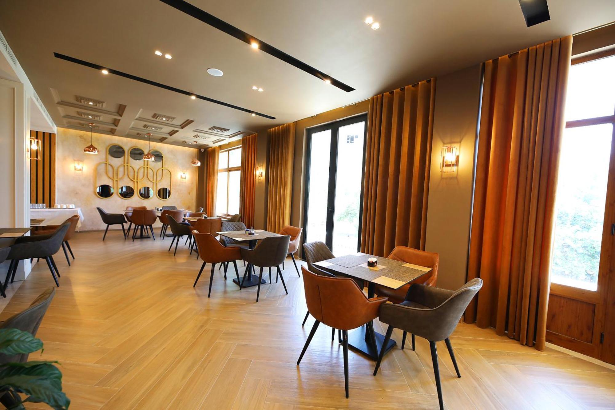 Hotel Erjuma Vlorë 外观 照片