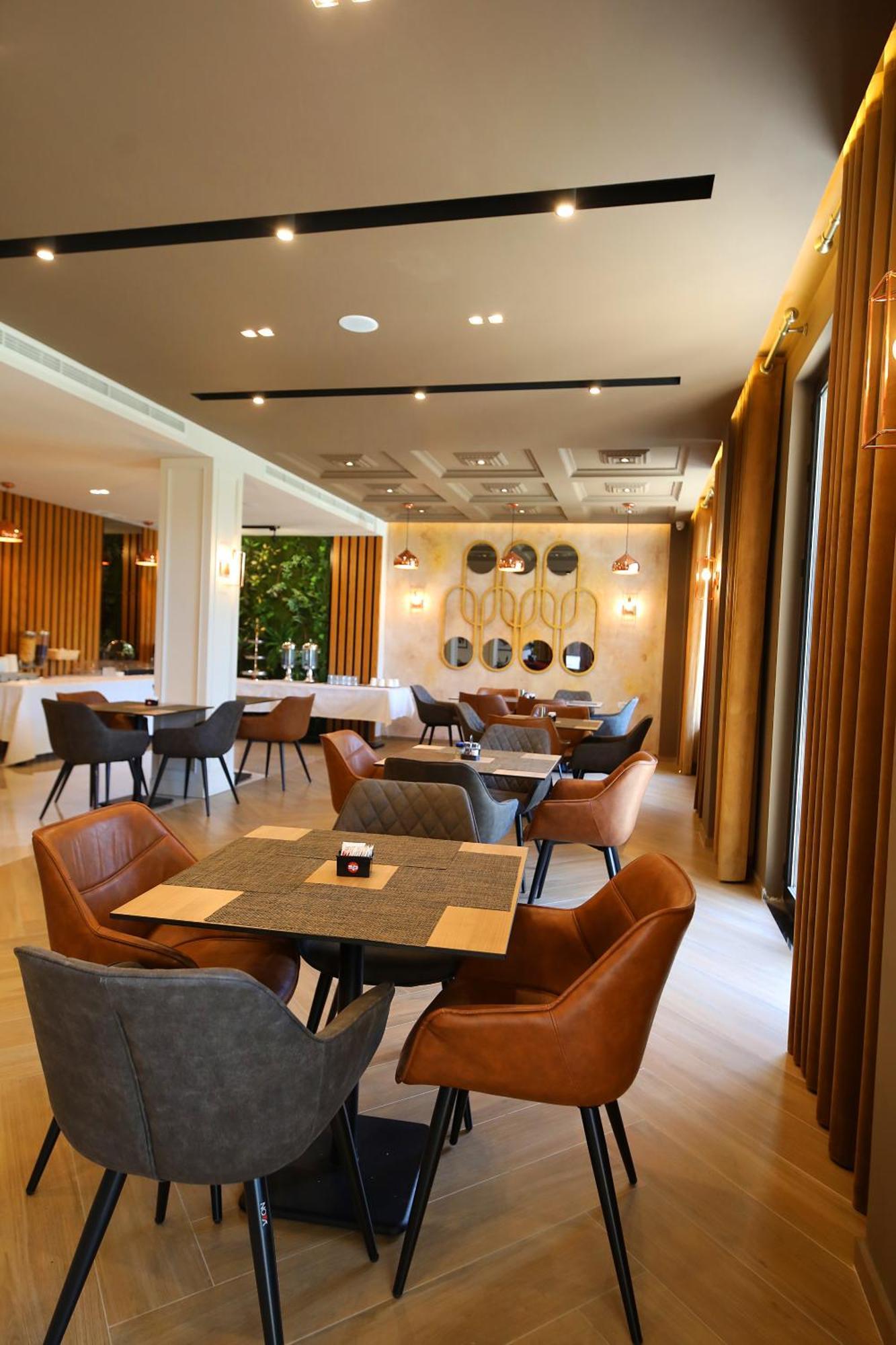 Hotel Erjuma Vlorë 外观 照片
